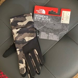 Womens Northface gloves